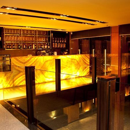 Pietra Bangkok Hotel Ngoại thất bức ảnh