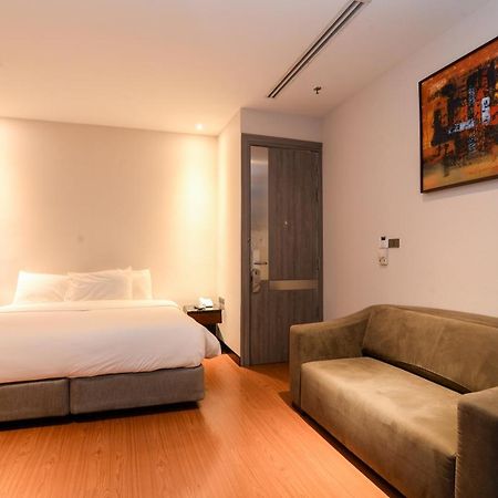 Pietra Bangkok Hotel Ngoại thất bức ảnh