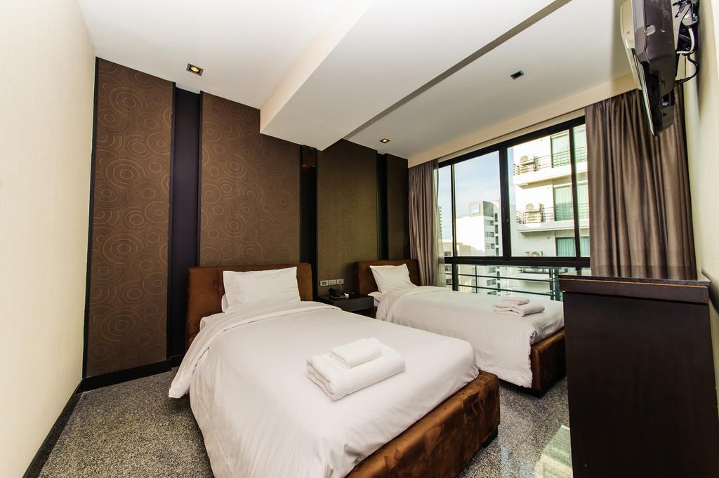 Pietra Bangkok Hotel Ngoại thất bức ảnh